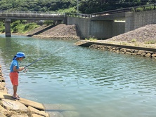 川釣り