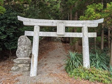 白嶽神社（しらたけじんじゃ）