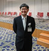 株式会社岡田ホールディングスの社長を退任し、会長に就任しました。