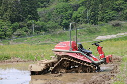 YANMAR（ヤンマー）