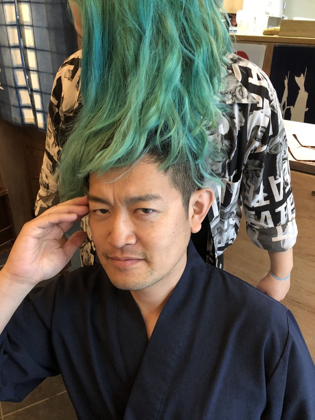 aohair450.jpg