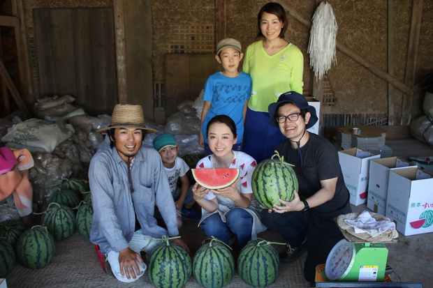 熊本のスイカ農家 井上さんにお会いしてきました ブログ 酢飯屋 文京区水道 江戸川橋にある寿司 カフェ ギャラリーの複合店